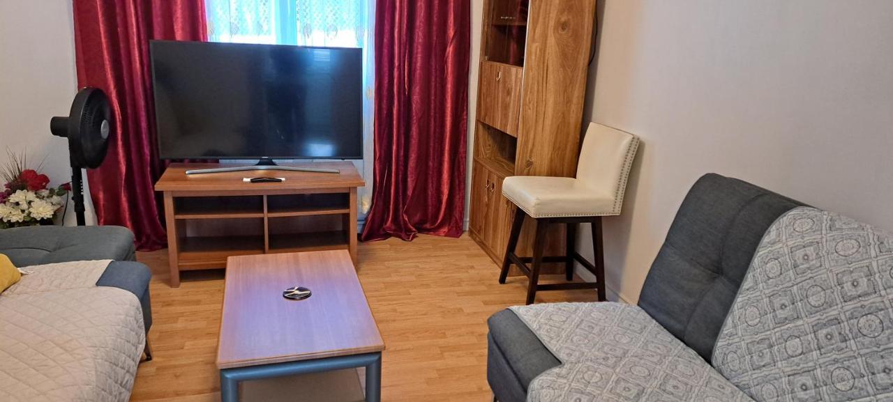 Bedard Apartment *